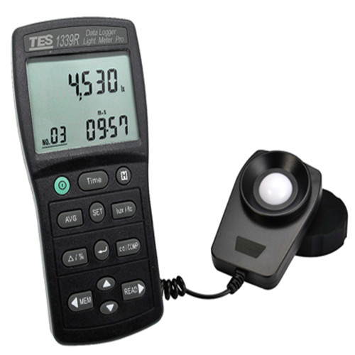 TES 1339/R数字zhuanye照度计