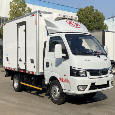 东风途逸柴油（国六）冷藏车