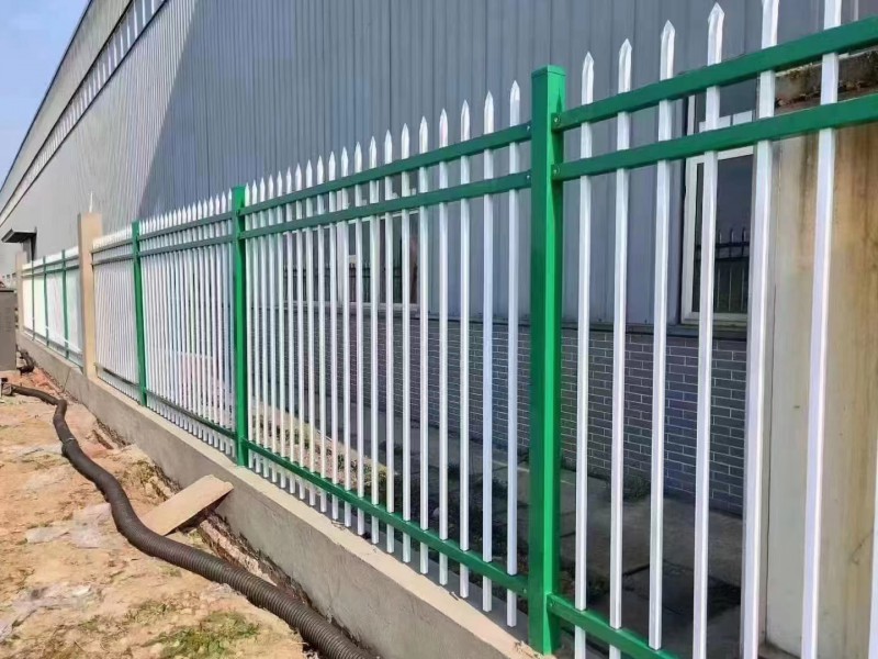 3颜色鲜明绿白色