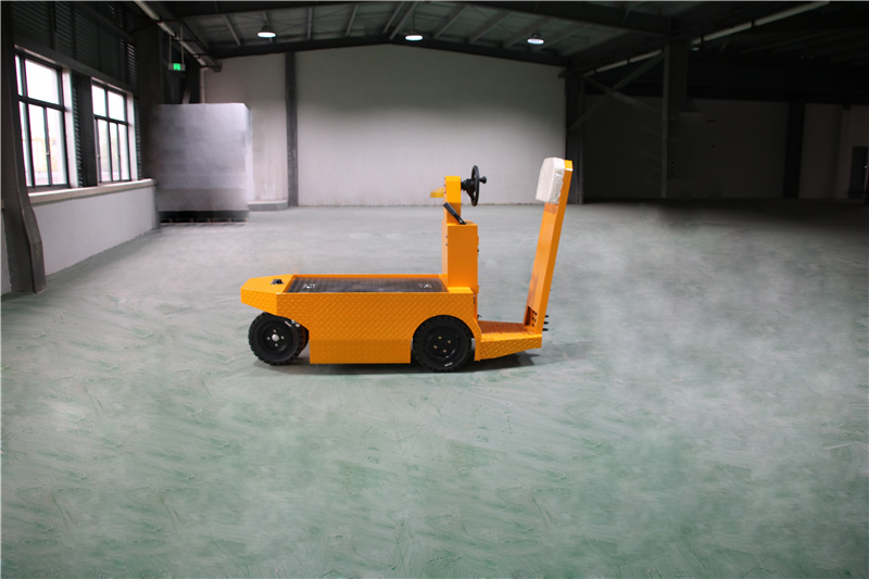 2小型搬运车
