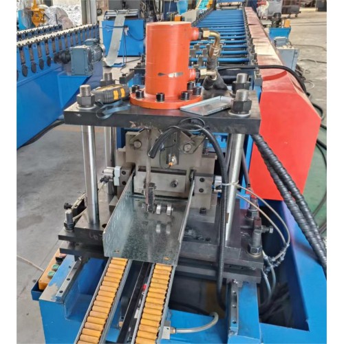 新型工具柜壳体生产线