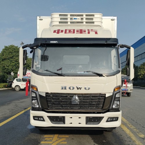 重汽统帅160马力蓝牌冷藏车