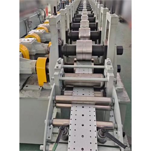 全自动GCS8MF型材生产线