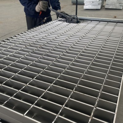工业排水花纹钢沟盖板 耐高温304材质排水焊接镀锌碳钢格栅板