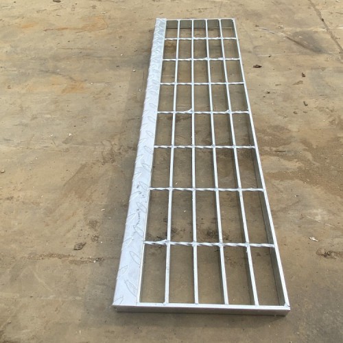 Q235踏步网格格栅