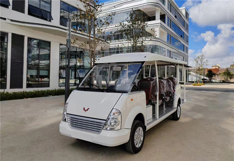 1高尔夫球车