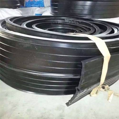 橡胶止水带价格 橡胶止水带焊接机 钢边式橡胶止水带