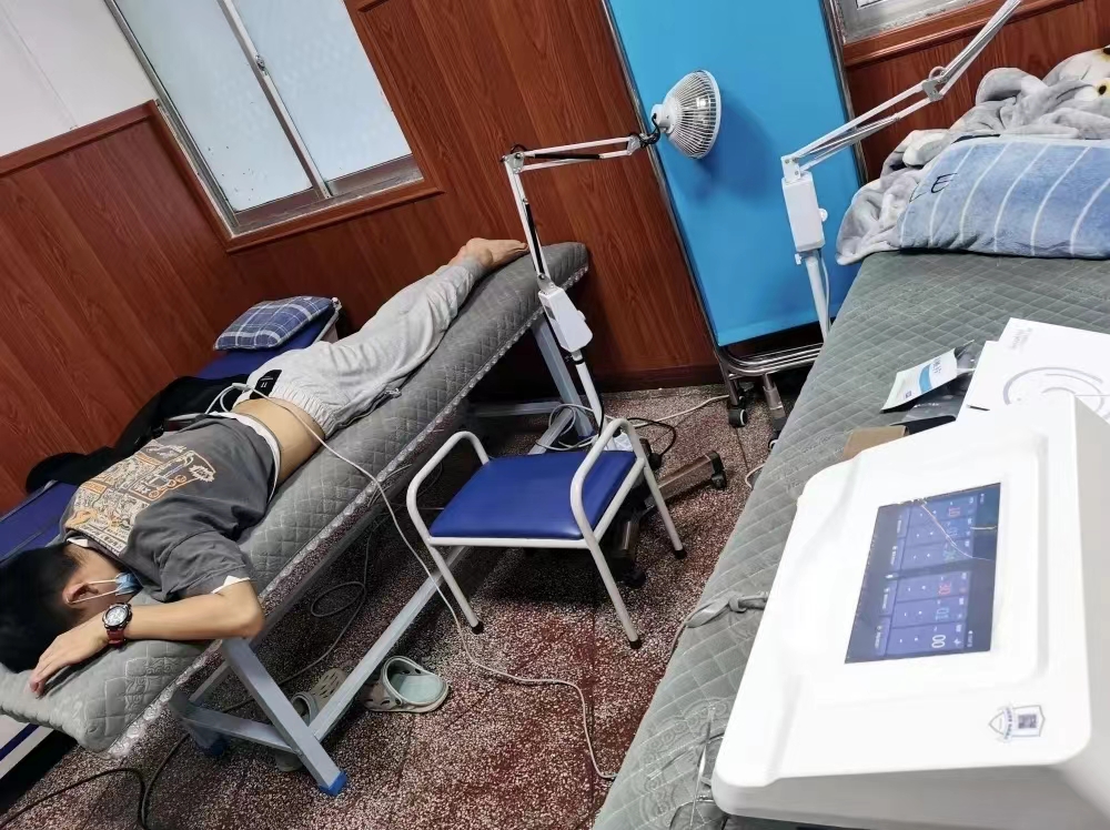 弘亿康中医定向透药治疗仪装机