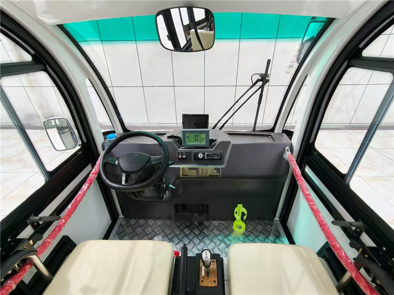 7四轮电动观光车