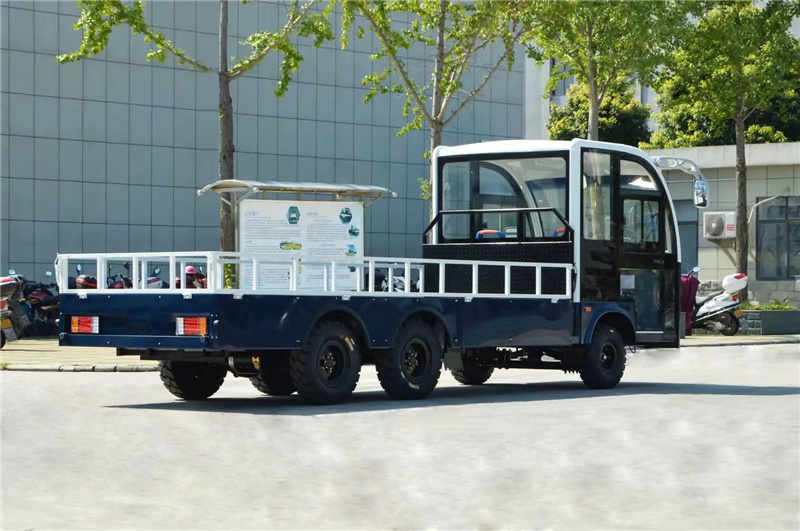 4电动拉货车